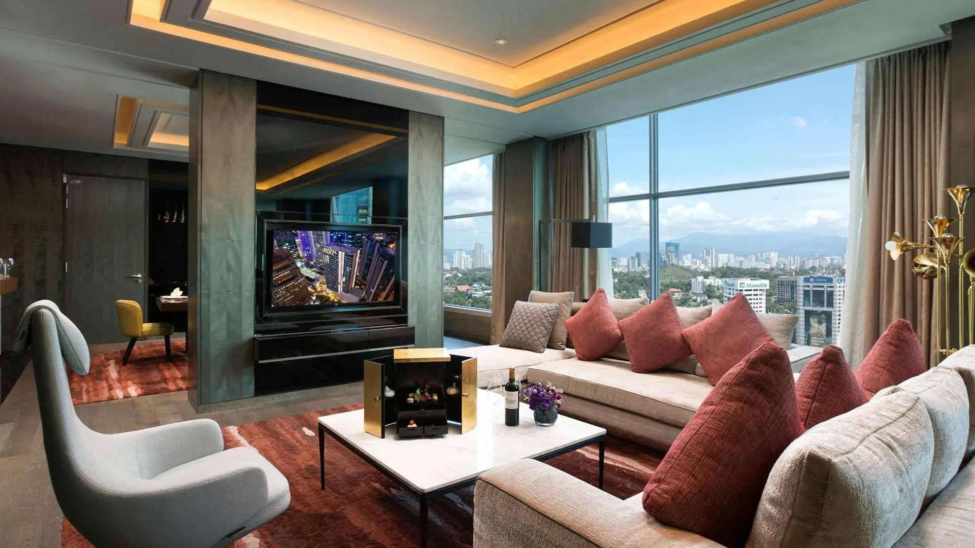 Отель Sofitel Kuala Lumpur Damansara