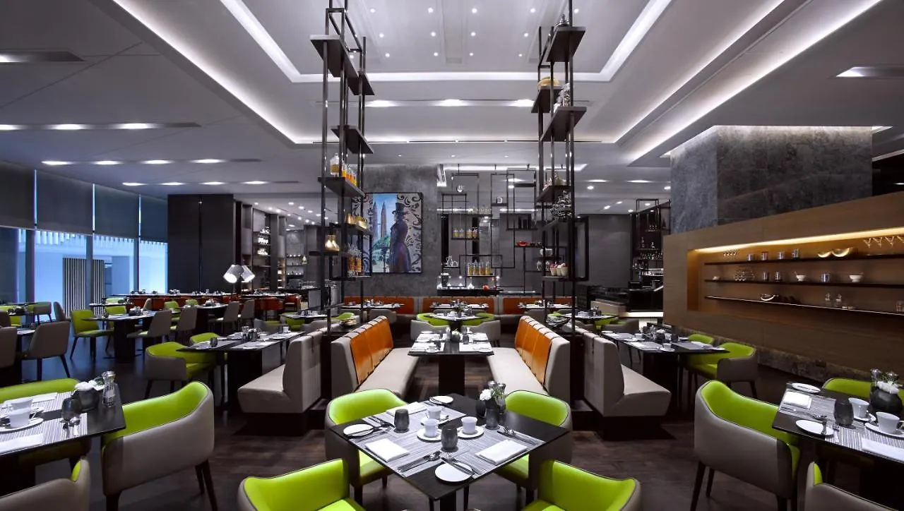 Отель Sofitel Kuala Lumpur Damansara